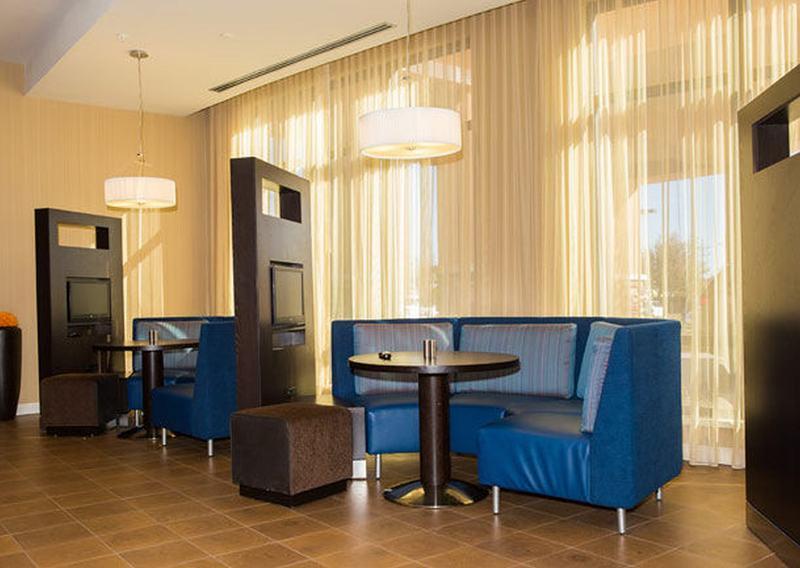 Courtyard By Marriott Lubbock Downtown/University Area Екстериор снимка