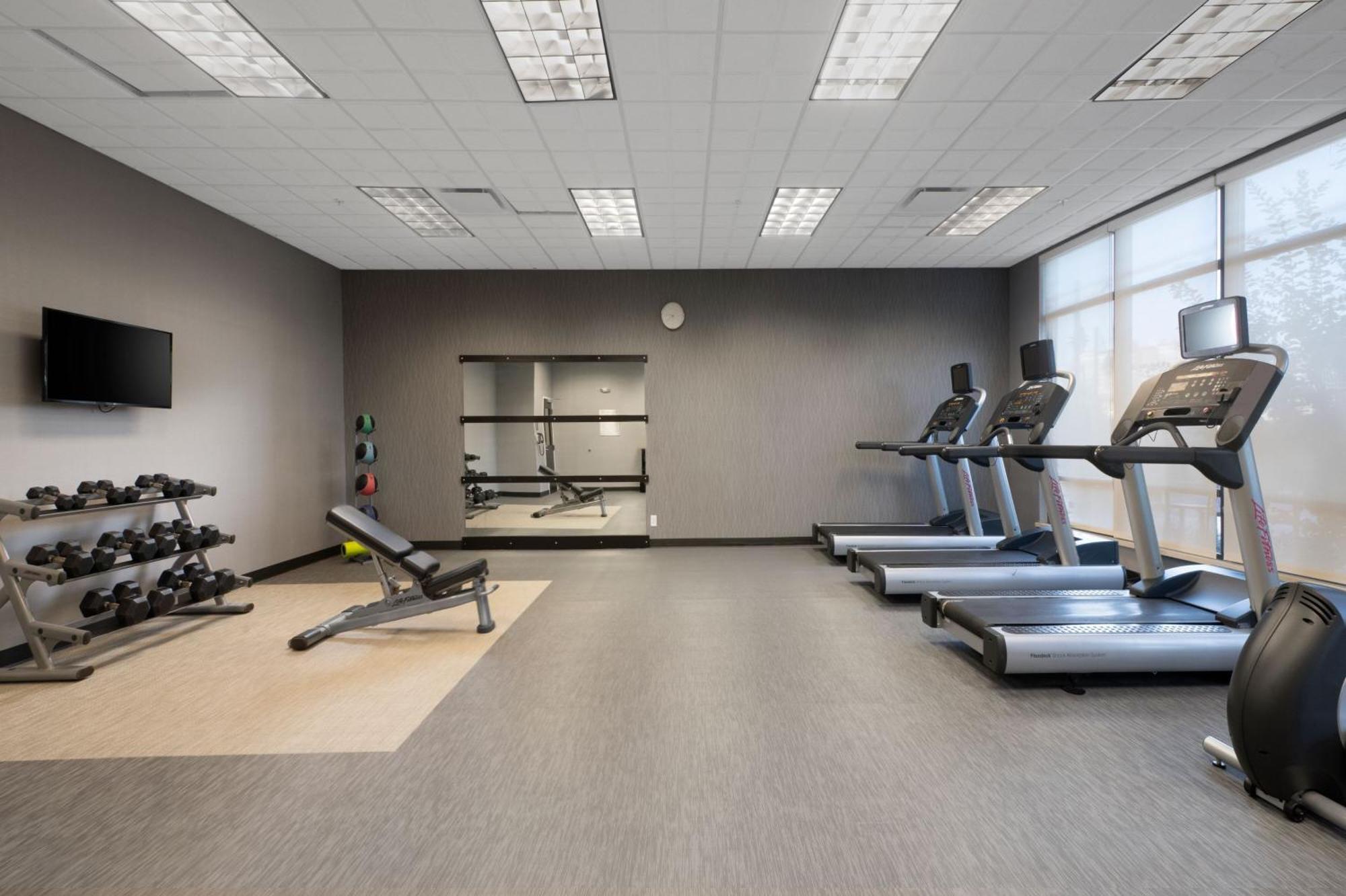 Courtyard By Marriott Lubbock Downtown/University Area Екстериор снимка